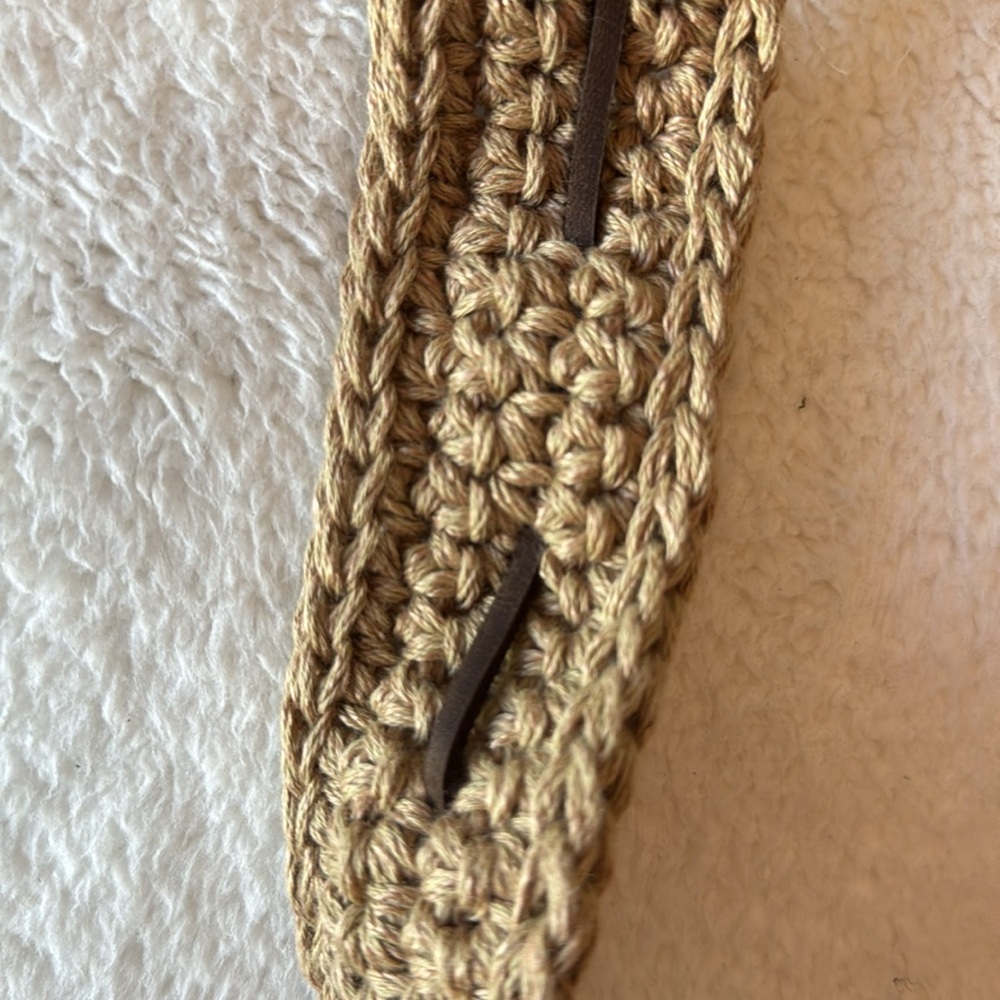 Hand Crafted Knitted Bucket Bag with Leather Rope Design - Picture 5 of 12